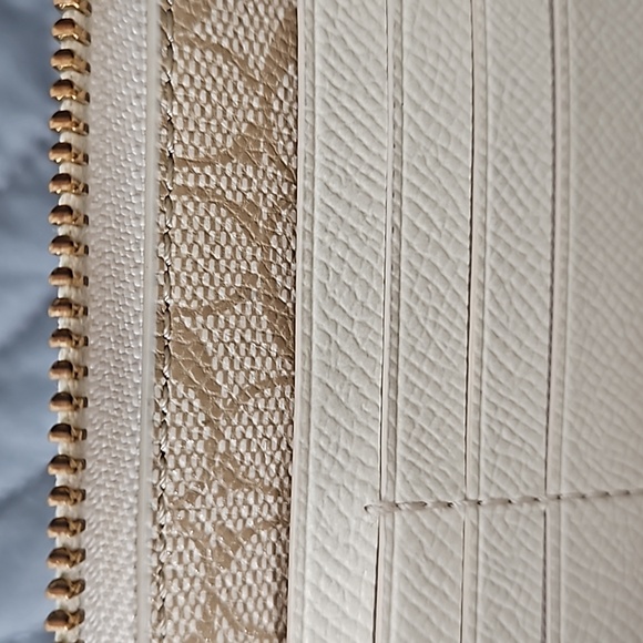 Coach Wallet - Picture 3 of 6